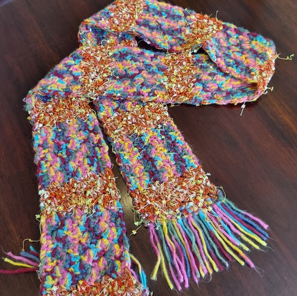 Hand Knit Multi Color Scarf with Fringe NWOT - Picture 7 of 10